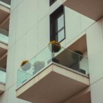 Dlaczego uszczelnienie balkonu silikonem często nie rozwiązuje problemu przecieków?